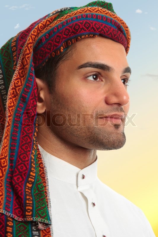 middle eastern culture clothing