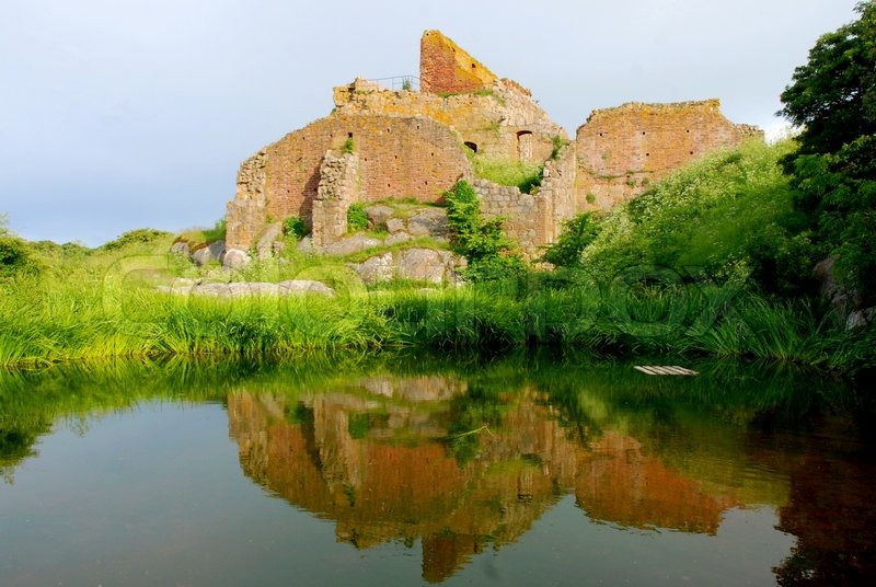 Hammershus refleksion Stock foto Colourbox