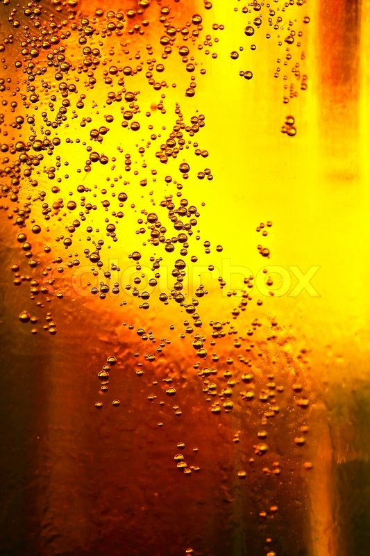 Detalje glas øl med bobler | Stock foto | Colourbox