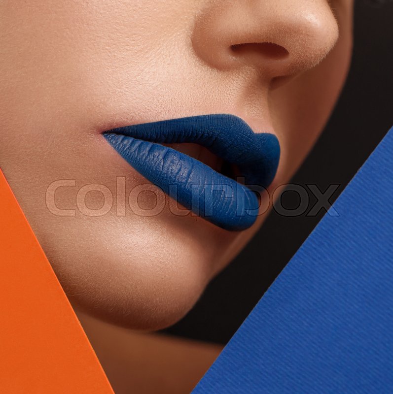 dark blue lipstick