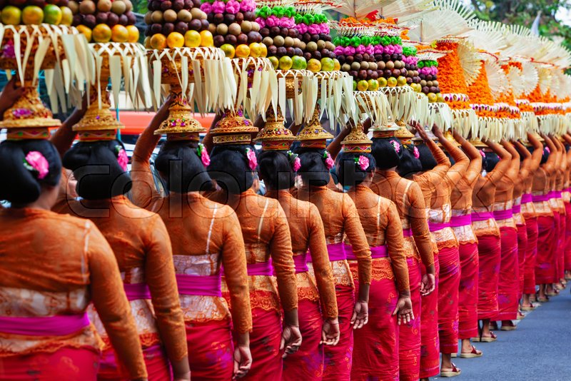 balinese women