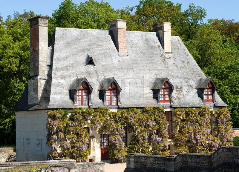 typical old house with flowers. loire valley, france. | stock typical old house with flowers. loire valley, france. | stock