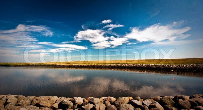 Flusslandschaft | Stock Bild | Colourbox
