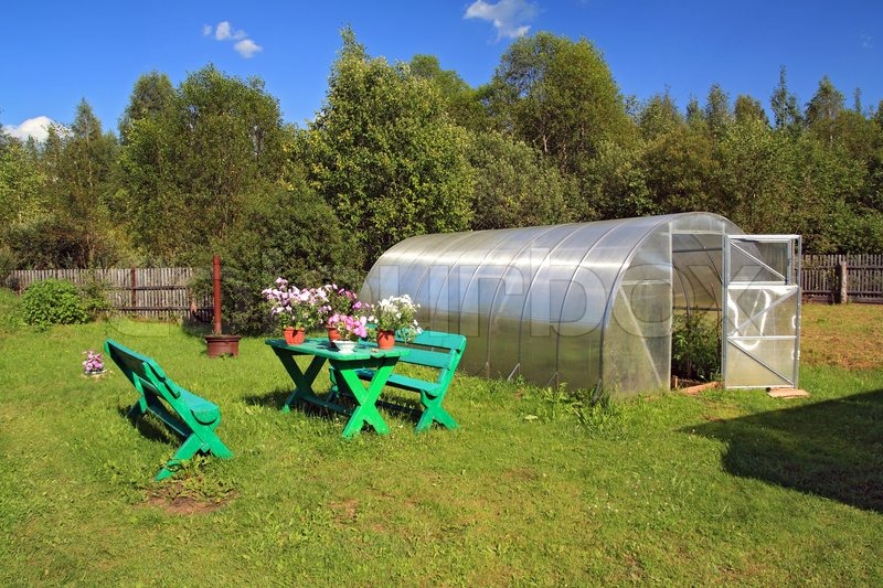 Gartenmobel In Der Nahe Von Stock Bild Colourbox