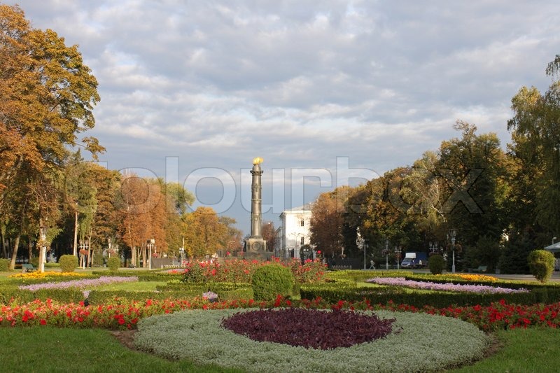 Blick auf Monument des Ruhms in Poltawa, Stock Bild Colourbox