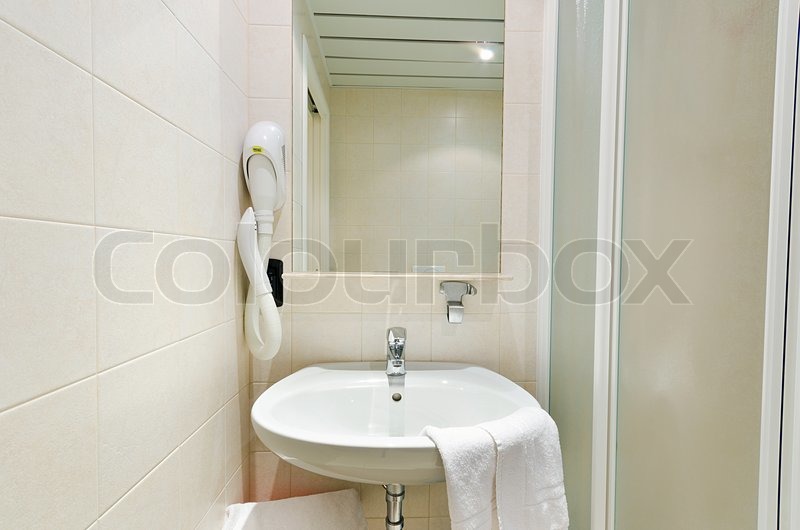 Das moderne Badezimmer Waschbecken | Stock Bild | Colourbox