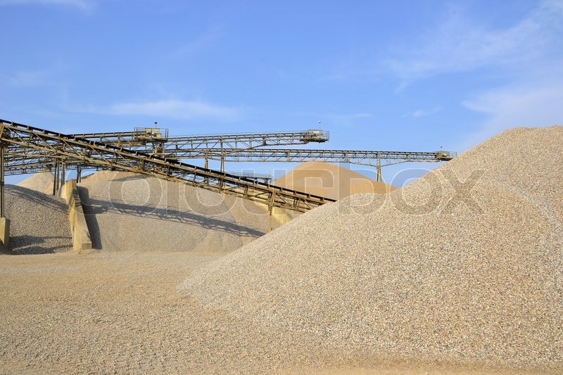 Berge aus Sand und Kies in einem | Stock Bild | Colourbox