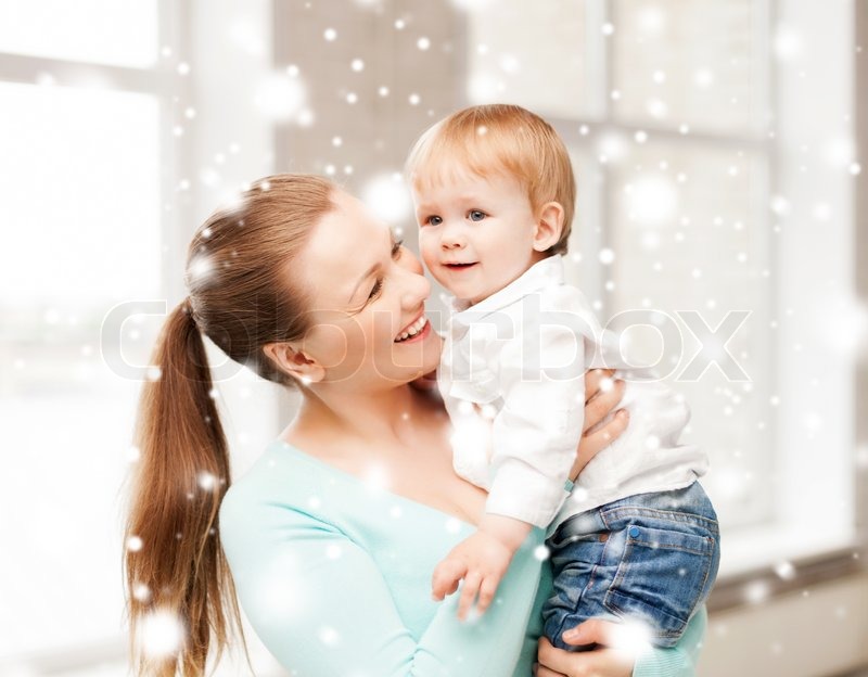 Glückliche Mutter mit adorable baby | Stock Bild | Colourbox