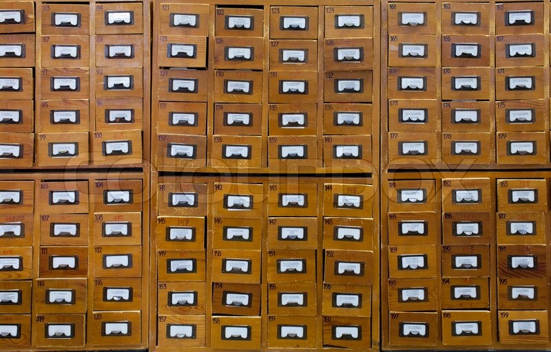 Alte hölzerne Zettelkatalog | Stock Bild | Colourbox