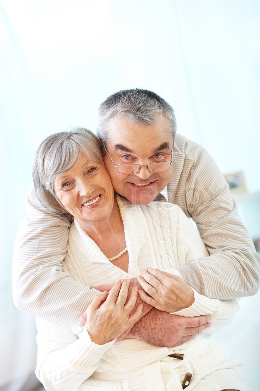 Portrait of a happy senior couple ...