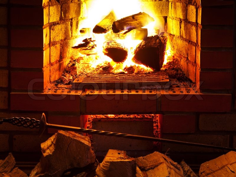 Feuer im Kamin | Stock Bild | Colourbox